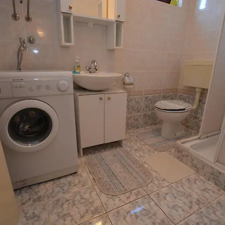 Apartment Maja Kornic
