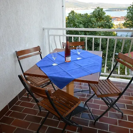 Appartement Maja *